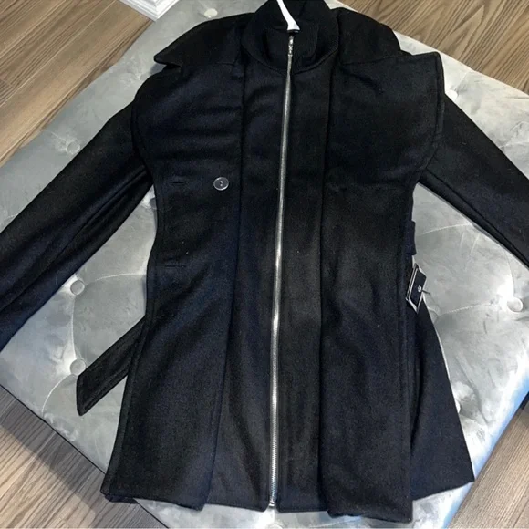 Guess coat - Picture 2 of 3